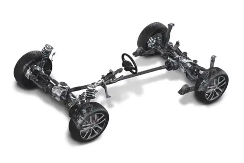 丰田普拉多的四驱实力，到底比两驱强在哪？